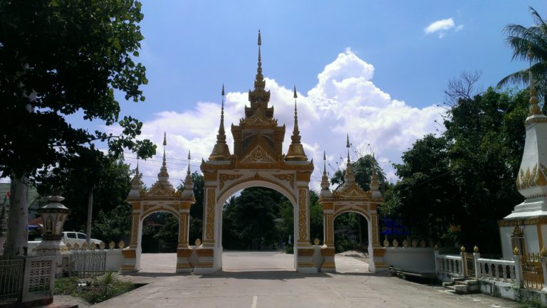 Vientiane, Part 2… Going To Blog Now In English