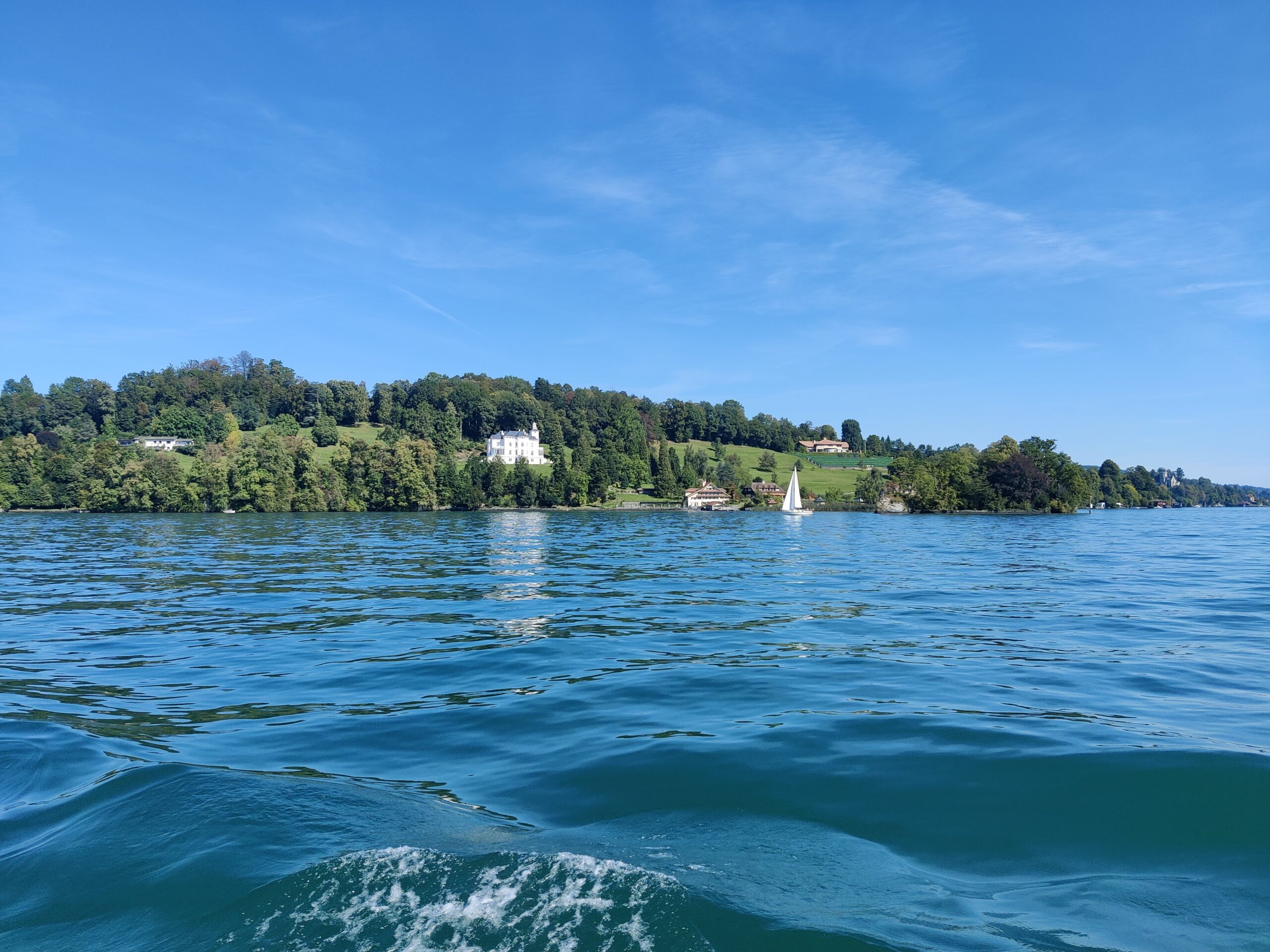 Vierwaldstättersee mit dem Schiff 