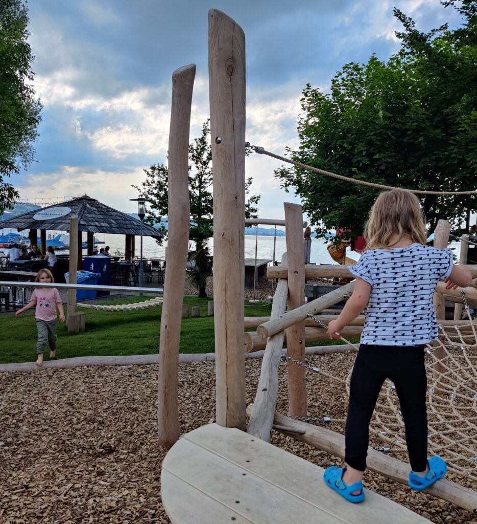Der Spielplatz auf dem TCS Camping Sempachersee